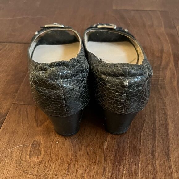 Ellen Tracy Wedges Size 9 - Picture 7 of 7